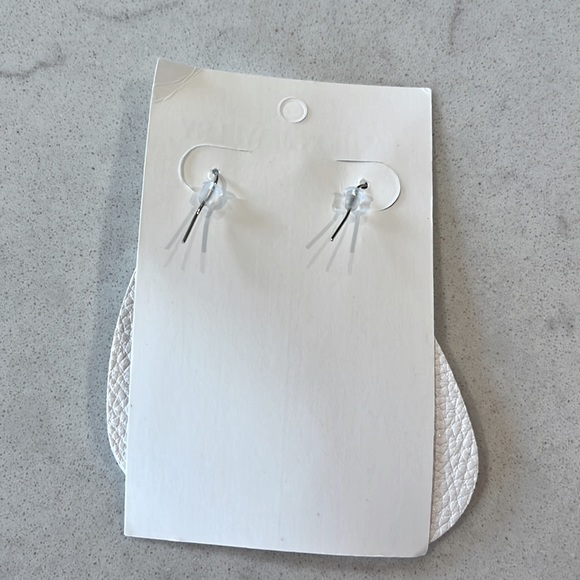 White faux leather 2” dangle earrings - NWT! - Picture 4 of 6